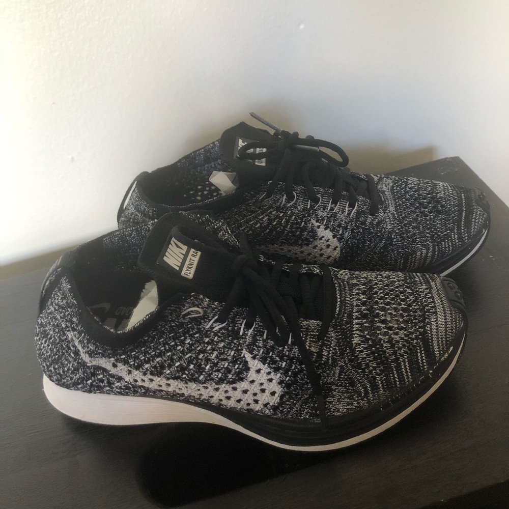 Nike Flyknit Racer